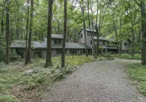 15 Cox Drive, Warwick (town), NY, 5 Bedrooms Bedrooms, 15 Rooms Rooms,3 BathroomsBathrooms,Residential,For Rent,Cox,0,1020274 15 Cox Drive, Warwick (town), NY, 5 Bedrooms Bedrooms, 15 Rooms Rooms,3 BathroomsBathrooms,Residential,For Rent,Cox,0,1020274