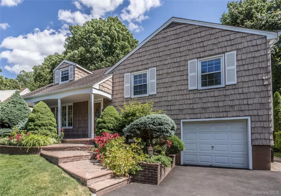 138 Brook Street, Hempstead, NY, 5 Bedrooms Bedrooms, 13 Rooms Rooms,3 BathroomsBathrooms,Residential,For Rent,Brook,0,1023476 138 Brook Street, Hempstead, NY, 5 Bedrooms Bedrooms, 13 Rooms Rooms,3 BathroomsBathrooms,Residential,For Rent,Brook,0,1023476