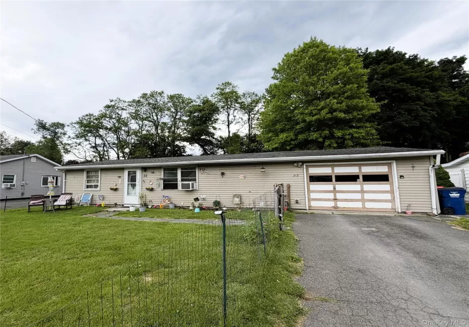 33 Plattekill Drive, Saugerties, NY, 3 Bedrooms Bedrooms, 6 Rooms Rooms,1 BathroomBathrooms,Residential,For Rent,Plattekill,0,1006950 33 Plattekill Drive, Saugerties, NY, 3 Bedrooms Bedrooms, 6 Rooms Rooms,1 BathroomBathrooms,Residential,For Rent,Plattekill,0,1006950