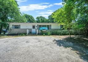 1520 Meday Avenue, Southold, NY, 5 Bedrooms Bedrooms, 9 Rooms Rooms,4 BathroomsBathrooms,Residential,For Rent,Meday,0,1012027 1520 Meday Avenue, Southold, NY, 5 Bedrooms Bedrooms, 9 Rooms Rooms,4 BathroomsBathrooms,Residential,For Rent,Meday,0,1012027