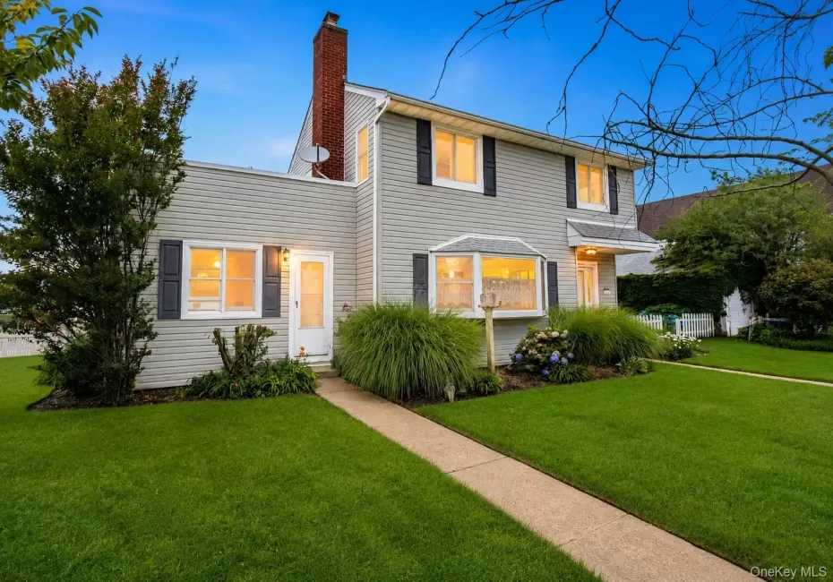 501 Penn Street, Long Beach, NY, 3 Bedrooms Bedrooms, 7 Rooms Rooms,2 BathroomsBathrooms,Residential,For Rent,Penn,0,1021183 501 Penn Street, Long Beach, NY, 3 Bedrooms Bedrooms, 7 Rooms Rooms,2 BathroomsBathrooms,Residential,For Rent,Penn,0,1021183