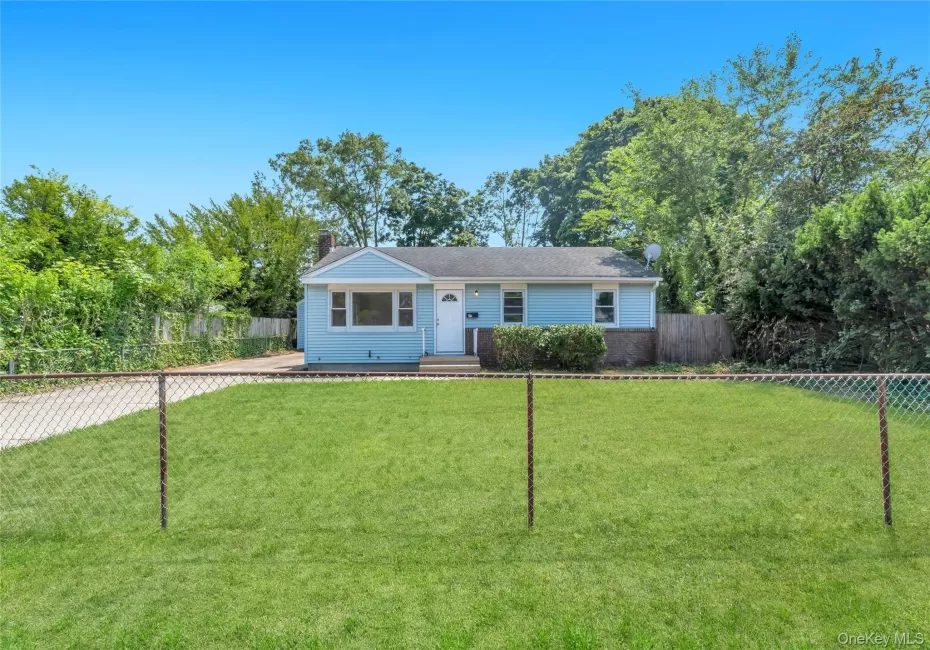 61 Herbert Circle, Brookhaven, NY, 3 Bedrooms Bedrooms, 7 Rooms Rooms,2 BathroomsBathrooms,Residential,For Rent,Herbert,0,1024187 61 Herbert Circle, Brookhaven, NY, 3 Bedrooms Bedrooms, 7 Rooms Rooms,2 BathroomsBathrooms,Residential,For Rent,Herbert,0,1024187