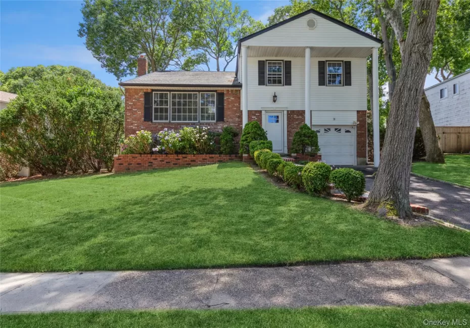 18 Linden Street, Brookhaven, NY, 4 Bedrooms Bedrooms, 9 Rooms Rooms,2 BathroomsBathrooms,Residential,For Rent,Linden,0,1023144 18 Linden Street, Brookhaven, NY, 4 Bedrooms Bedrooms, 9 Rooms Rooms,2 BathroomsBathrooms,Residential,For Rent,Linden,0,1023144