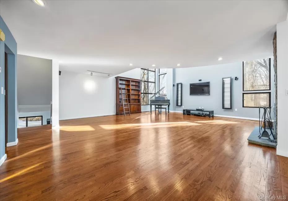 10 Rustling Lane, Bedford, NY, 4 Bedrooms Bedrooms, 12 Rooms Rooms,3 BathroomsBathrooms,Residential Lease,For Rent,Rustling,0,1024275 10 Rustling Lane, Bedford, NY, 4 Bedrooms Bedrooms, 12 Rooms Rooms,3 BathroomsBathrooms,Residential Lease,For Rent,Rustling,0,1024275