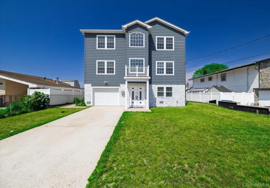 740 Ocean Avenue, Hempstead, NY, 4 Bedrooms Bedrooms, 8 Rooms Rooms,2 BathroomsBathrooms,Residential Lease,For Rent,Ocean,0,986153 740 Ocean Avenue, Hempstead, NY, 4 Bedrooms Bedrooms, 8 Rooms Rooms,2 BathroomsBathrooms,Residential Lease,For Rent,Ocean,0,986153