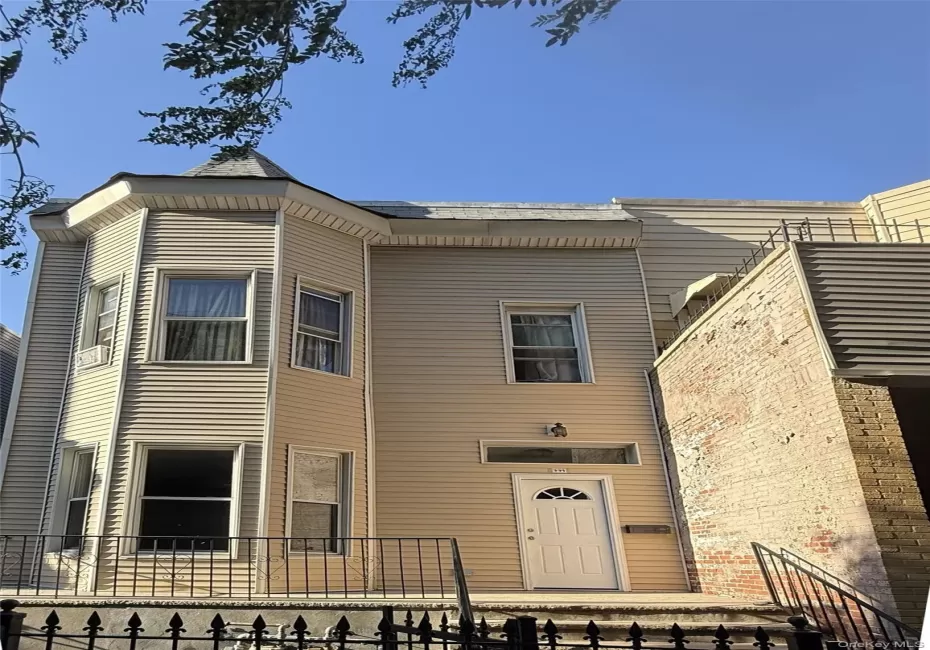 779 183rd Street, New York, NY, 3 Bedrooms Bedrooms, 7 Rooms Rooms,1 BathroomBathrooms,Residential Lease,For Rent,183rd,0,1024516 779 183rd Street, New York, NY, 3 Bedrooms Bedrooms, 7 Rooms Rooms,1 BathroomBathrooms,Residential Lease,For Rent,183rd,0,1024516