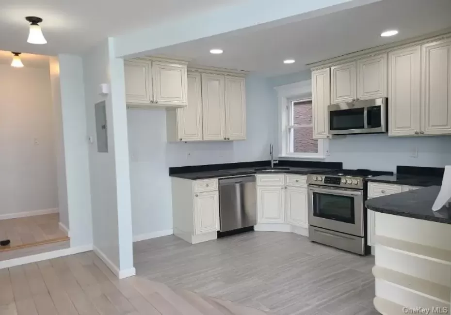 75 St John's Place, New Rochelle, NY, 3 Bedrooms Bedrooms, 7 Rooms Rooms,2 BathroomsBathrooms,Residential Lease,For Rent,St John's,0,1023163 75 St John's Place, New Rochelle, NY, 3 Bedrooms Bedrooms, 7 Rooms Rooms,2 BathroomsBathrooms,Residential Lease,For Rent,St John's,0,1023163
