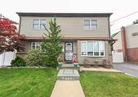 1005 Ferngate Drive, Hempstead, NY, 5 Bedrooms Bedrooms, 14 Rooms Rooms,4 BathroomsBathrooms,Residential,For Rent,Ferngate,0,1023727 1005 Ferngate Drive, Hempstead, NY, 5 Bedrooms Bedrooms, 14 Rooms Rooms,4 BathroomsBathrooms,Residential,For Rent,Ferngate,0,1023727