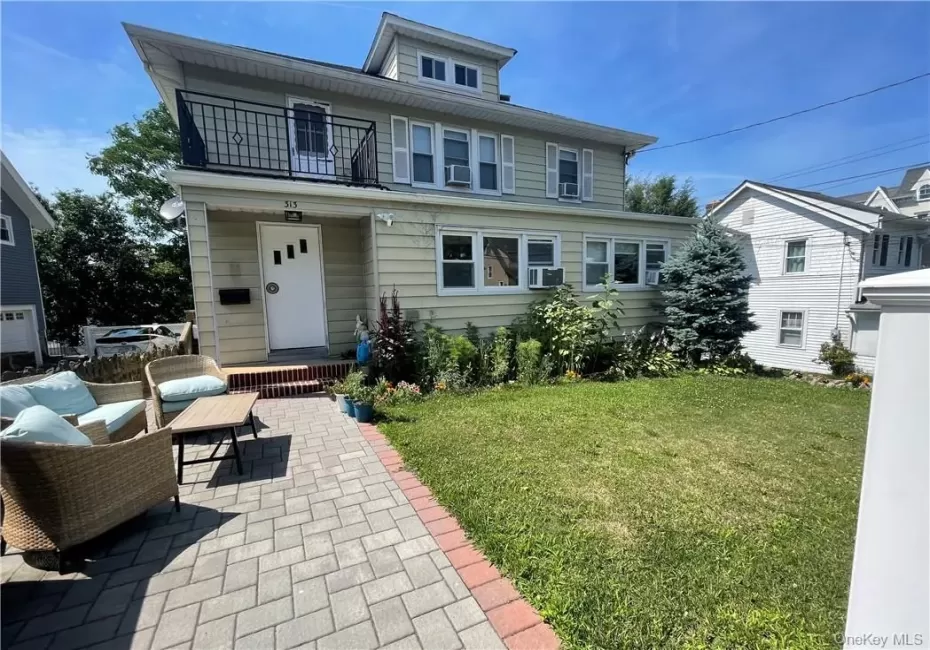 313 Stanley Avenue, Mamaroneck, NY, 2 Bedrooms Bedrooms, 5 Rooms Rooms,1 BathroomBathrooms,Residential Lease,For Rent,Stanley,0,1023714 313 Stanley Avenue, Mamaroneck, NY, 2 Bedrooms Bedrooms, 5 Rooms Rooms,1 BathroomBathrooms,Residential Lease,For Rent,Stanley,0,1023714