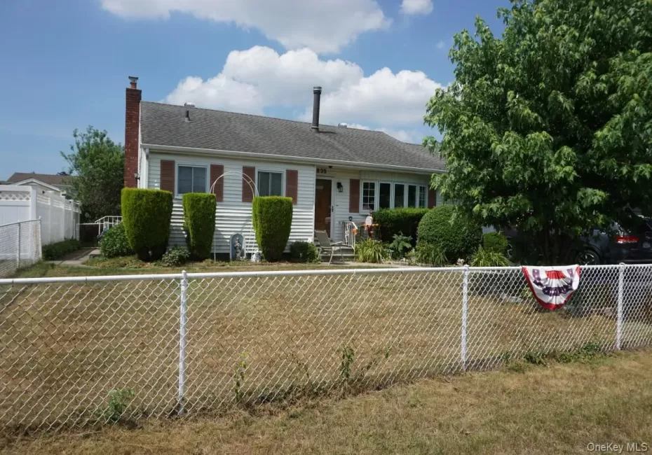 820 Indiana Avenue, Babylon, NY, 4 Bedrooms Bedrooms, 6 Rooms Rooms,2 BathroomsBathrooms,Residential,For Rent,Indiana,0,1022539 820 Indiana Avenue, Babylon, NY, 4 Bedrooms Bedrooms, 6 Rooms Rooms,2 BathroomsBathrooms,Residential,For Rent,Indiana,0,1022539