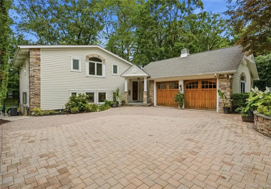 16 Sagamore Road, Oyster Bay, NY, 4 Bedrooms Bedrooms, 7 Rooms Rooms,3 BathroomsBathrooms,Residential,For Rent,Sagamore,0,1022509 16 Sagamore Road, Oyster Bay, NY, 4 Bedrooms Bedrooms, 7 Rooms Rooms,3 BathroomsBathrooms,Residential,For Rent,Sagamore,0,1022509