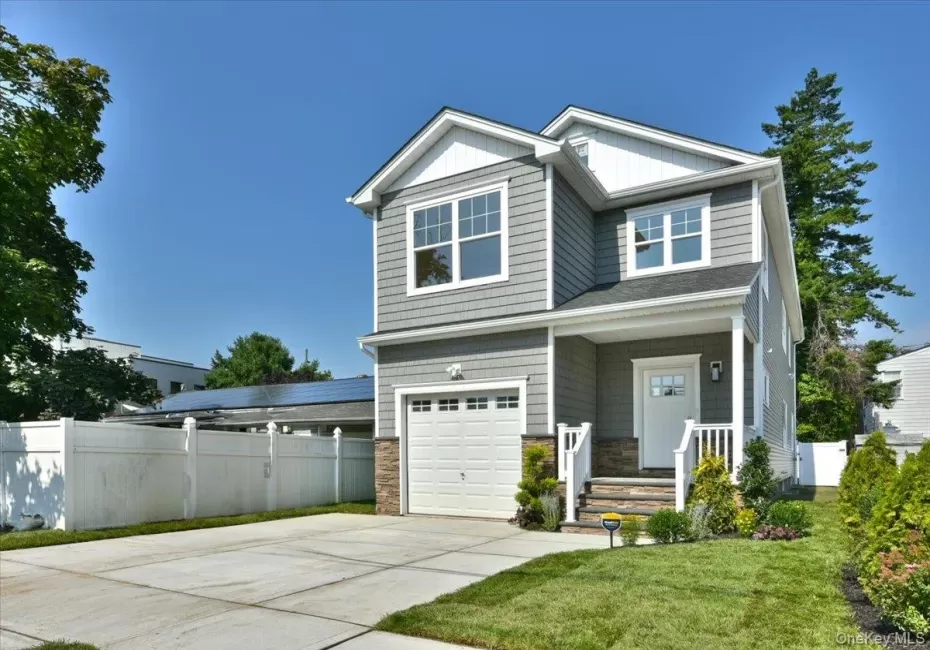 44 Bell Street, Hempstead, NY, 4 Bedrooms Bedrooms, 7 Rooms Rooms,3 BathroomsBathrooms,Residential,For Rent,Bell,0,1024132 44 Bell Street, Hempstead, NY, 4 Bedrooms Bedrooms, 7 Rooms Rooms,3 BathroomsBathrooms,Residential,For Rent,Bell,0,1024132