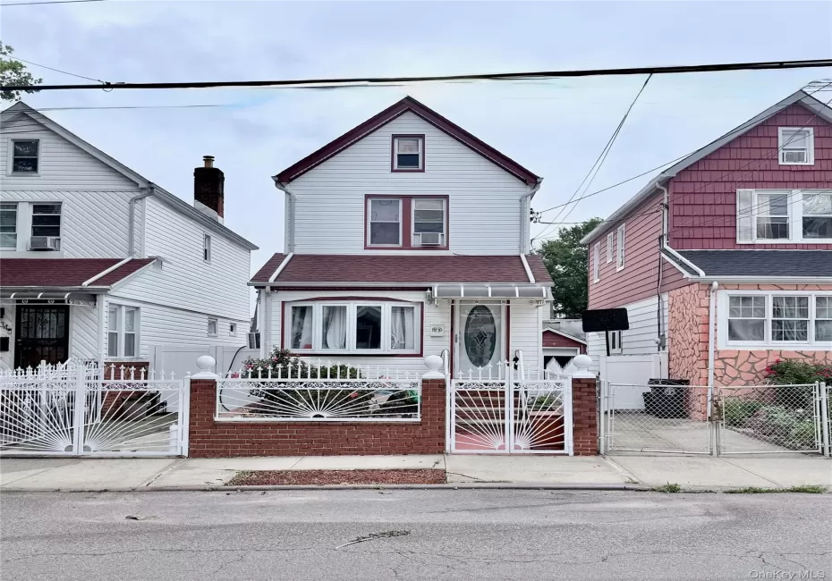 9230 212th Place, New York, NY, 3 Bedrooms Bedrooms, 7 Rooms Rooms,2 BathroomsBathrooms,Residential,For Rent,212th,0,1023957 9230 212th Place, New York, NY, 3 Bedrooms Bedrooms, 7 Rooms Rooms,2 BathroomsBathrooms,Residential,For Rent,212th,0,1023957