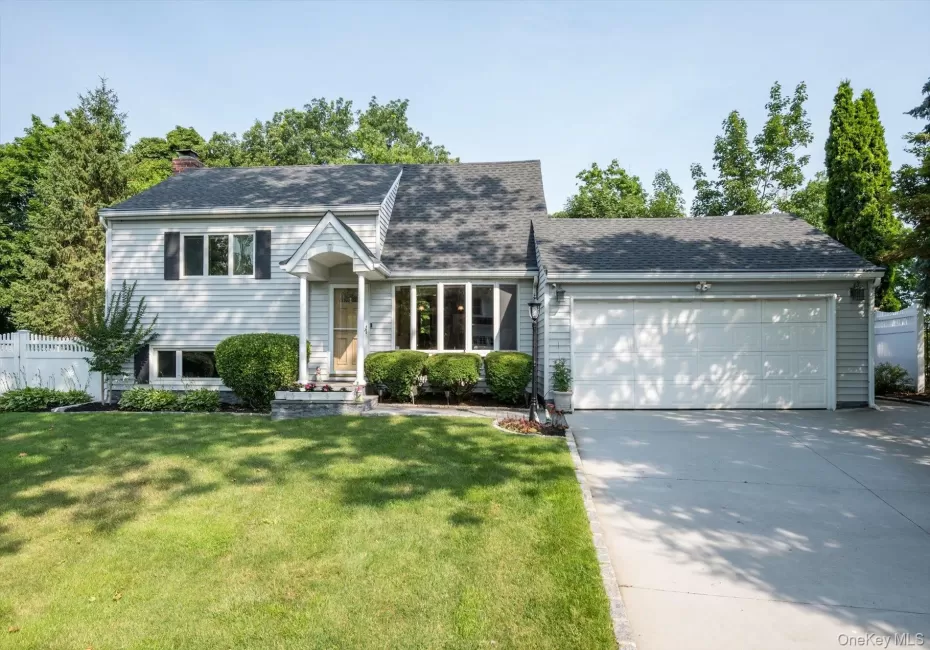 7 Layne Way, Huntington, NY, 3 Bedrooms Bedrooms, 8 Rooms Rooms,2 BathroomsBathrooms,Residential,For Rent,Layne,0,1014441 7 Layne Way, Huntington, NY, 3 Bedrooms Bedrooms, 8 Rooms Rooms,2 BathroomsBathrooms,Residential,For Rent,Layne,0,1014441