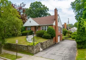 10 Degarmo Place, Poughkeepsie, NY, 3 Bedrooms Bedrooms, 6 Rooms Rooms,2 BathroomsBathrooms,Residential,For Rent,Degarmo,0,1020961 10 Degarmo Place, Poughkeepsie, NY, 3 Bedrooms Bedrooms, 6 Rooms Rooms,2 BathroomsBathrooms,Residential,For Rent,Degarmo,0,1020961