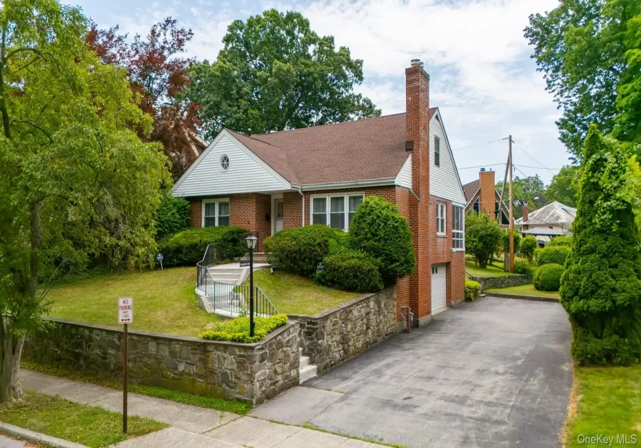 10 Degarmo Place, Poughkeepsie, NY, 3 Bedrooms Bedrooms, 6 Rooms Rooms,2 BathroomsBathrooms,Residential,For Rent,Degarmo,0,1020961 10 Degarmo Place, Poughkeepsie, NY, 3 Bedrooms Bedrooms, 6 Rooms Rooms,2 BathroomsBathrooms,Residential,For Rent,Degarmo,0,1020961
