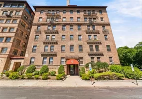 14 Chatsworth Avenue, Mamaroneck, NY, 1 Bedroom Bedrooms, 3 Rooms Rooms,1 BathroomBathrooms,Residential Lease,For Rent,Chatsworth,0,1001369 14 Chatsworth Avenue, Mamaroneck, NY, 1 Bedroom Bedrooms, 3 Rooms Rooms,1 BathroomBathrooms,Residential Lease,For Rent,Chatsworth,0,1001369