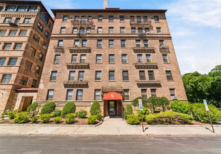 14 Chatsworth Avenue, Mamaroneck, NY, 1 Bedroom Bedrooms, 3 Rooms Rooms,1 BathroomBathrooms,Residential Lease,For Rent,Chatsworth,0,1001369 14 Chatsworth Avenue, Mamaroneck, NY, 1 Bedroom Bedrooms, 3 Rooms Rooms,1 BathroomBathrooms,Residential Lease,For Rent,Chatsworth,0,1001369