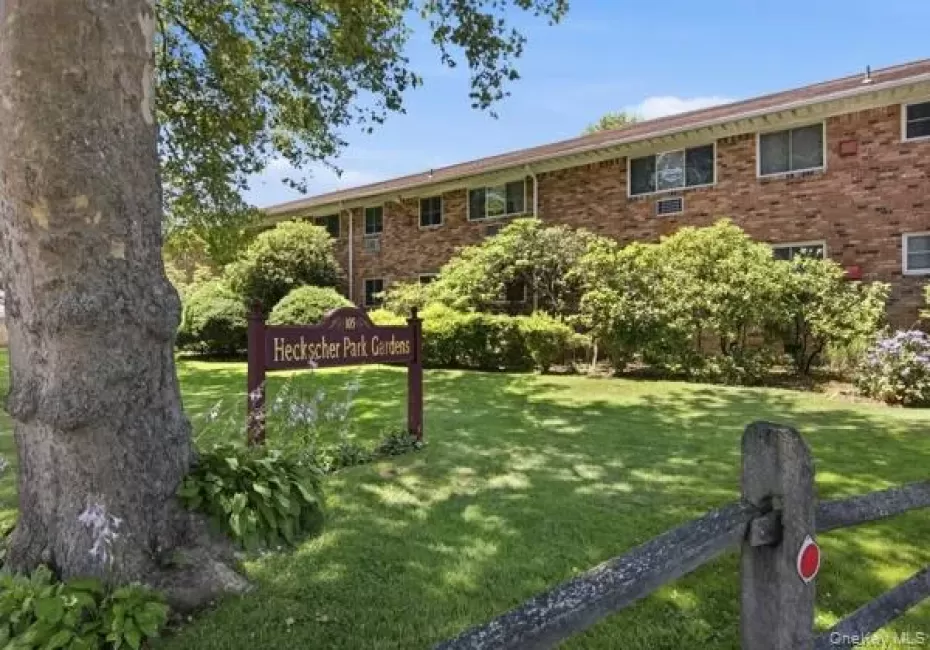 105 Prime Avenue, Huntington, NY, 1 Bedroom Bedrooms, 4 Rooms Rooms,1 BathroomBathrooms,Residential,For Rent,Prime,0,1024399 105 Prime Avenue, Huntington, NY, 1 Bedroom Bedrooms, 4 Rooms Rooms,1 BathroomBathrooms,Residential,For Rent,Prime,0,1024399