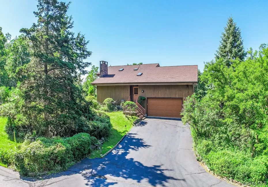 4 Bellview Drive, Clarkstown, NY, 4 Bedrooms Bedrooms, 12 Rooms Rooms,2 BathroomsBathrooms,Residential,For Rent,Bellview,0,1020986 4 Bellview Drive, Clarkstown, NY, 4 Bedrooms Bedrooms, 12 Rooms Rooms,2 BathroomsBathrooms,Residential,For Rent,Bellview,0,1020986