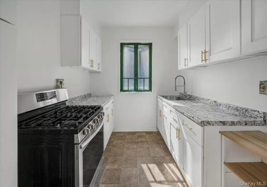1700 Metropolitan Avenue, New York, NY, 2 Bedrooms Bedrooms, 5 Rooms Rooms,1 BathroomBathrooms,Residential,For Rent,Metropolitan,0,1023746 1700 Metropolitan Avenue, New York, NY, 2 Bedrooms Bedrooms, 5 Rooms Rooms,1 BathroomBathrooms,Residential,For Rent,Metropolitan,0,1023746