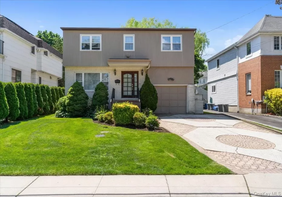 42 North Road, North Hempstead, NY, 4 Bedrooms Bedrooms, 8 Rooms Rooms,2 BathroomsBathrooms,Residential,For Rent,North,0,1017811 42 North Road, North Hempstead, NY, 4 Bedrooms Bedrooms, 8 Rooms Rooms,2 BathroomsBathrooms,Residential,For Rent,North,0,1017811