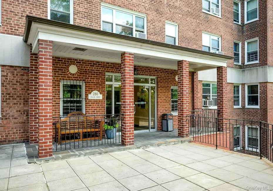 280 Collins Avenue, Mount Vernon, NY, 2 Bedrooms Bedrooms, 6 Rooms Rooms,2 BathroomsBathrooms,Residential,For Rent,Collins,0,1019040 280 Collins Avenue, Mount Vernon, NY, 2 Bedrooms Bedrooms, 6 Rooms Rooms,2 BathroomsBathrooms,Residential,For Rent,Collins,0,1019040