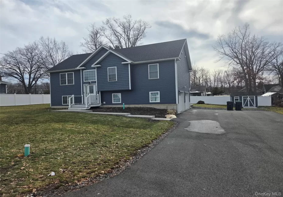13 Avenue B, Middletown, NY, 4 Bedrooms Bedrooms, 10 Rooms Rooms,3 BathroomsBathrooms,Residential,For Rent,Avenue B,0,1024560 13 Avenue B, Middletown, NY, 4 Bedrooms Bedrooms, 10 Rooms Rooms,3 BathroomsBathrooms,Residential,For Rent,Avenue B,0,1024560