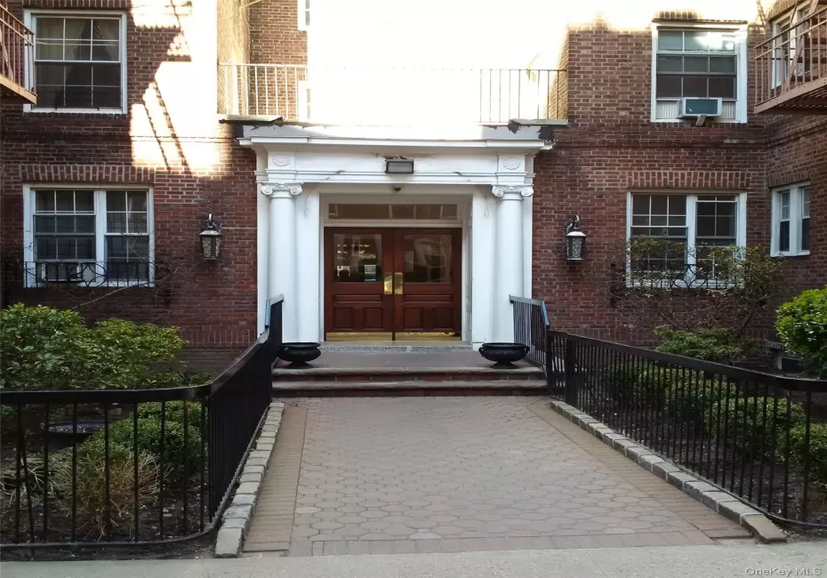 110-07 73rd Road, New York, NY, 2 Bedrooms Bedrooms, 5 Rooms Rooms,1 BathroomBathrooms,Residential,For Rent,73rd,0,1024555 110-07 73rd Road, New York, NY, 2 Bedrooms Bedrooms, 5 Rooms Rooms,1 BathroomBathrooms,Residential,For Rent,73rd,0,1024555