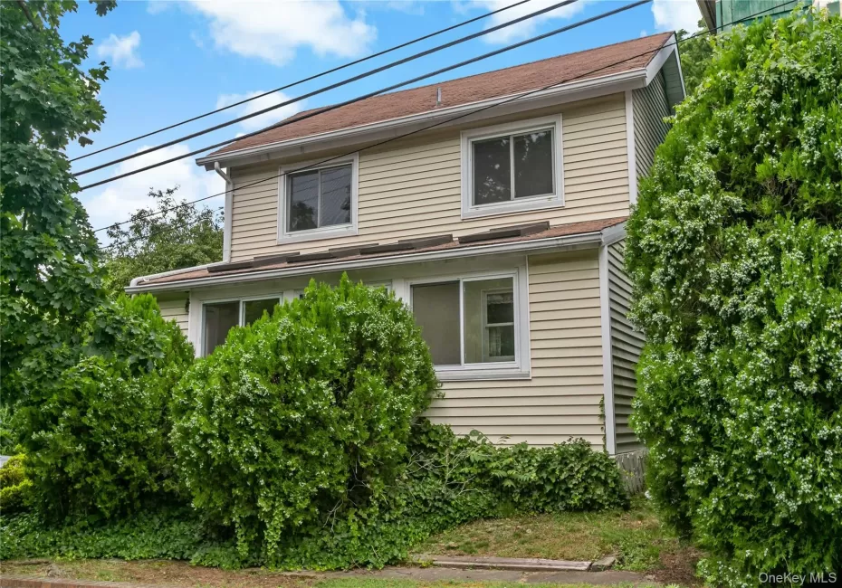 17 Requa Street, Mount Pleasant, NY, 3 Bedrooms Bedrooms, 7 Rooms Rooms,2 BathroomsBathrooms,Residential,For Rent,Requa,0,1023731 17 Requa Street, Mount Pleasant, NY, 3 Bedrooms Bedrooms, 7 Rooms Rooms,2 BathroomsBathrooms,Residential,For Rent,Requa,0,1023731