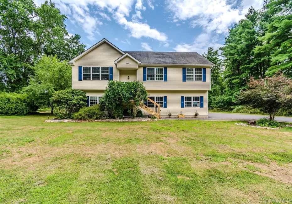 59 Gillespie Street, Crawford, NY, 3 Bedrooms Bedrooms, 6 Rooms Rooms,3 BathroomsBathrooms,Residential,For Rent,Gillespie,0,1022024 59 Gillespie Street, Crawford, NY, 3 Bedrooms Bedrooms, 6 Rooms Rooms,3 BathroomsBathrooms,Residential,For Rent,Gillespie,0,1022024