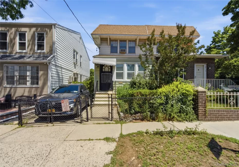 7017 53rd Avenue, New York, NY, 3 Bedrooms Bedrooms, 8 Rooms Rooms,1 BathroomBathrooms,Residential,For Rent,53rd,0,1020230 7017 53rd Avenue, New York, NY, 3 Bedrooms Bedrooms, 8 Rooms Rooms,1 BathroomBathrooms,Residential,For Rent,53rd,0,1020230