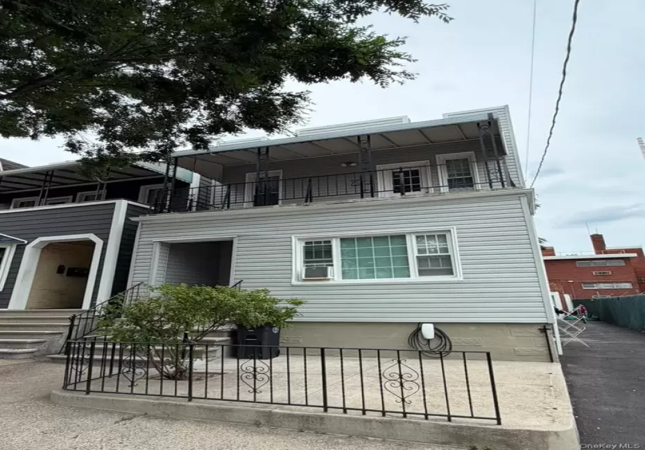 1624 Seddon Street, New York, NY, 3 Bedrooms Bedrooms, 5 Rooms Rooms,1 BathroomBathrooms,Residential Lease,For Rent,Seddon,0,1024741 1624 Seddon Street, New York, NY, 3 Bedrooms Bedrooms, 5 Rooms Rooms,1 BathroomBathrooms,Residential Lease,For Rent,Seddon,0,1024741