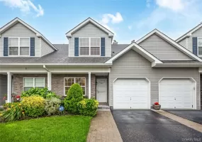 149 Maya Circle, Islip, NY, 2 Bedrooms Bedrooms, 5 Rooms Rooms,2 BathroomsBathrooms,Residential,For Rent,Maya,0,1024735 149 Maya Circle, Islip, NY, 2 Bedrooms Bedrooms, 5 Rooms Rooms,2 BathroomsBathrooms,Residential,For Rent,Maya,0,1024735