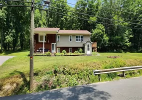 102 Berme Road, Deerpark, NY, 1 Bedroom Bedrooms, 6 Rooms Rooms,1 BathroomBathrooms,Residential Lease,For Rent,Berme,0,1023872 102 Berme Road, Deerpark, NY, 1 Bedroom Bedrooms, 6 Rooms Rooms,1 BathroomBathrooms,Residential Lease,For Rent,Berme,0,1023872