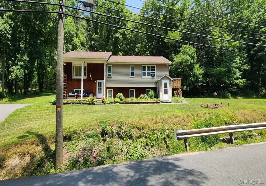 102 Berme Road, Deerpark, NY, 1 Bedroom Bedrooms, 6 Rooms Rooms,1 BathroomBathrooms,Residential Lease,For Rent,Berme,0,1023872 102 Berme Road, Deerpark, NY, 1 Bedroom Bedrooms, 6 Rooms Rooms,1 BathroomBathrooms,Residential Lease,For Rent,Berme,0,1023872