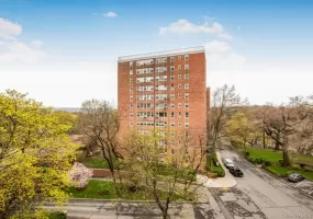 4525 Henry Hudson Parkway, New York, NY, 1 Bedroom Bedrooms, 4 Rooms Rooms,1 BathroomBathrooms,Residential Lease,For Rent,Henry Hudson,0,1024725 4525 Henry Hudson Parkway, New York, NY, 1 Bedroom Bedrooms, 4 Rooms Rooms,1 BathroomBathrooms,Residential Lease,For Rent,Henry Hudson,0,1024725
