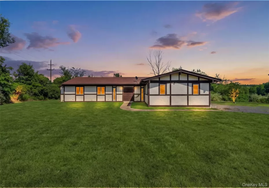 25 Red Mills Road, Shawangunk, NY, 3 Bedrooms Bedrooms, 8 Rooms Rooms,3 BathroomsBathrooms,Residential,For Rent,Red Mills,0,1023862 25 Red Mills Road, Shawangunk, NY, 3 Bedrooms Bedrooms, 8 Rooms Rooms,3 BathroomsBathrooms,Residential,For Rent,Red Mills,0,1023862
