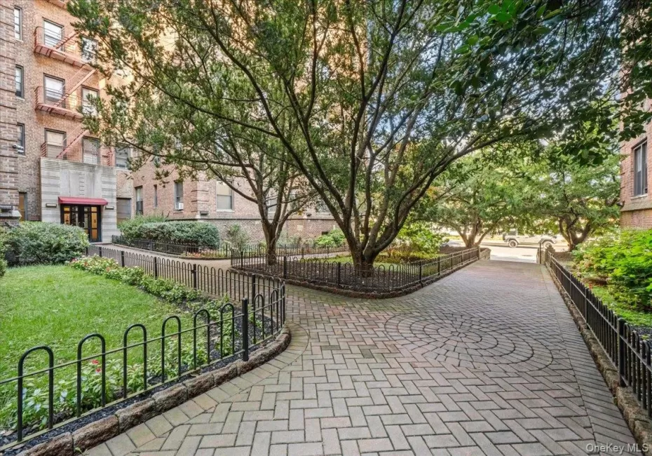 3015 Riverdale Avenue, New York, NY, 2 Bedrooms Bedrooms, 5 Rooms Rooms,1 BathroomBathrooms,Residential,For Rent,Riverdale,0,1024643 3015 Riverdale Avenue, New York, NY, 2 Bedrooms Bedrooms, 5 Rooms Rooms,1 BathroomBathrooms,Residential,For Rent,Riverdale,0,1024643