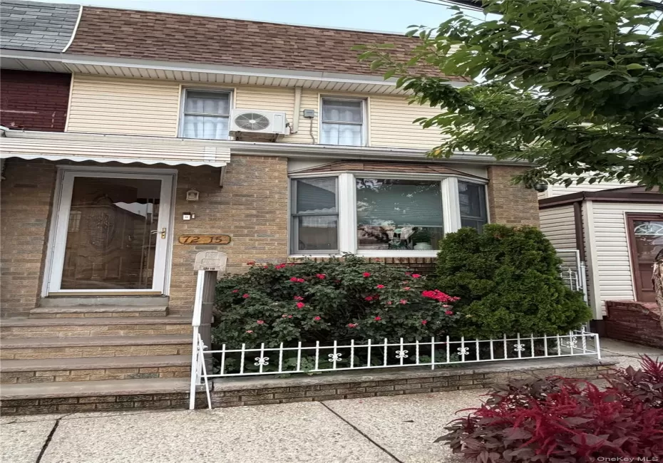7215 Juniper Valley Road, New York, NY, 3 Bedrooms Bedrooms, 10 Rooms Rooms,2 BathroomsBathrooms,Residential,For Rent,Juniper Valley,0,1024650 7215 Juniper Valley Road, New York, NY, 3 Bedrooms Bedrooms, 10 Rooms Rooms,2 BathroomsBathrooms,Residential,For Rent,Juniper Valley,0,1024650