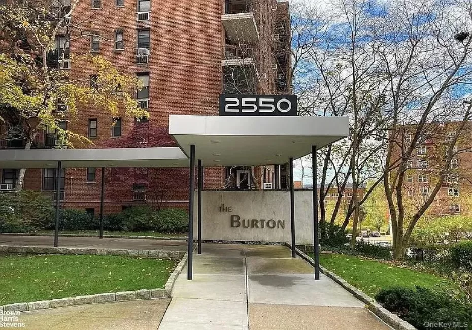2550 Independence Avenue, New York, NY, 1 Bedroom Bedrooms, 31 Rooms Rooms,1 BathroomBathrooms,Residential,For Rent,Independence,0,1024456 2550 Independence Avenue, New York, NY, 1 Bedroom Bedrooms, 31 Rooms Rooms,1 BathroomBathrooms,Residential,For Rent,Independence,0,1024456