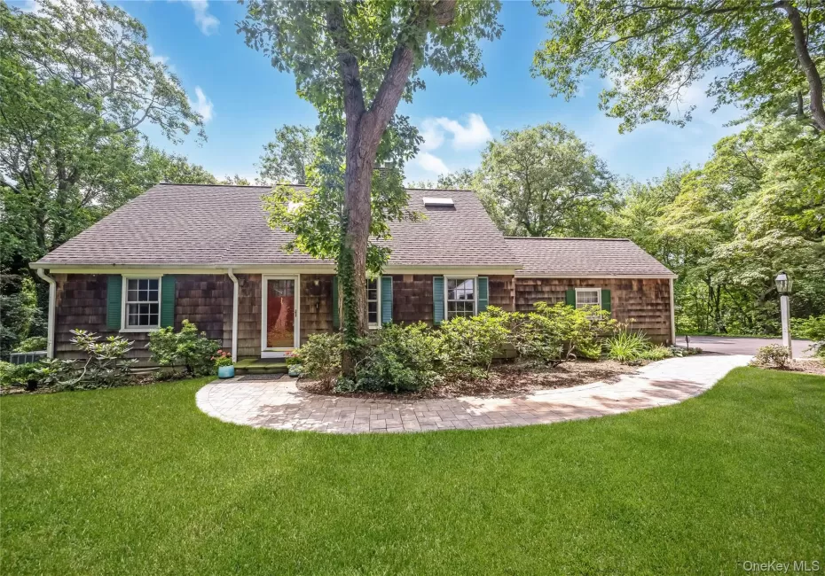 8 Arosa Court, Huntington, NY, 4 Bedrooms Bedrooms, 7 Rooms Rooms,2 BathroomsBathrooms,Residential,For Rent,Arosa,0,1023420 8 Arosa Court, Huntington, NY, 4 Bedrooms Bedrooms, 7 Rooms Rooms,2 BathroomsBathrooms,Residential,For Rent,Arosa,0,1023420