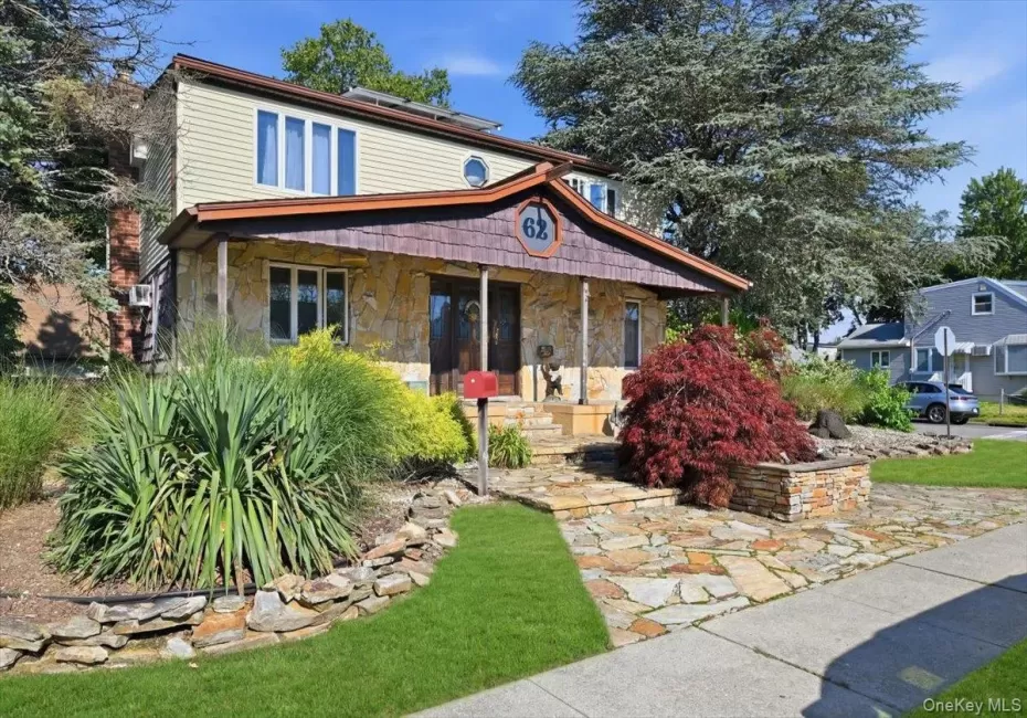 62 Linden Boulevard, Oyster Bay, NY, 4 Bedrooms Bedrooms, 10 Rooms Rooms,3 BathroomsBathrooms,Residential,For Rent,Linden,0,1024759 62 Linden Boulevard, Oyster Bay, NY, 4 Bedrooms Bedrooms, 10 Rooms Rooms,3 BathroomsBathrooms,Residential,For Rent,Linden,0,1024759