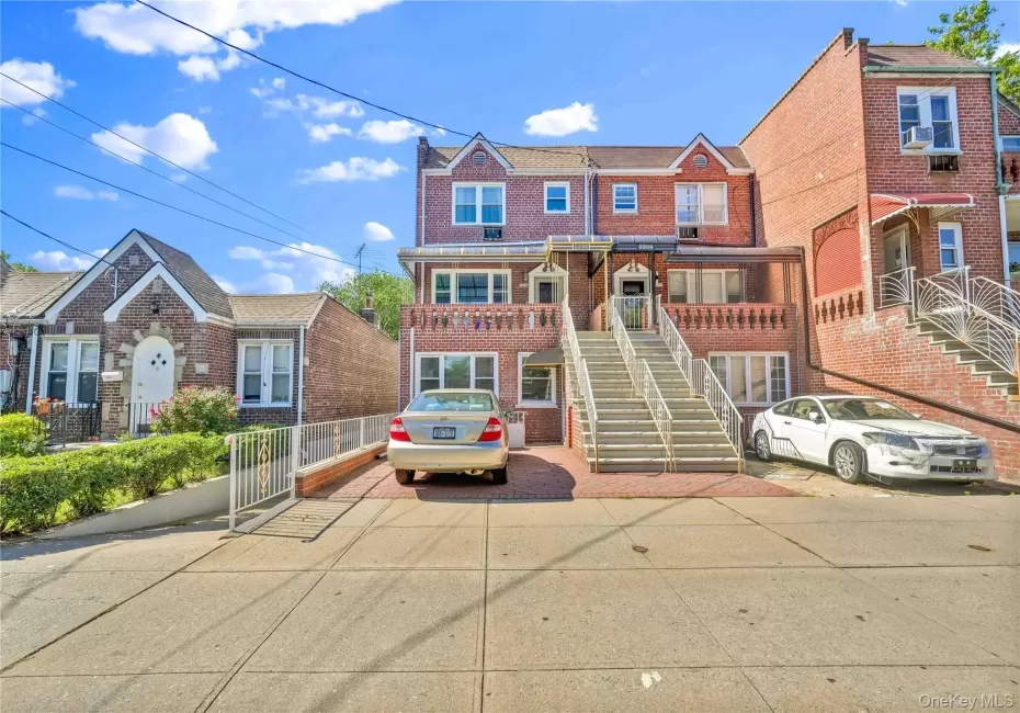 5306 Glenwood Road, New York, NY, 2 Bedrooms Bedrooms, 5 Rooms Rooms,1 BathroomBathrooms,Residential Lease,For Rent,Glenwood,0,1024860 5306 Glenwood Road, New York, NY, 2 Bedrooms Bedrooms, 5 Rooms Rooms,1 BathroomBathrooms,Residential Lease,For Rent,Glenwood,0,1024860