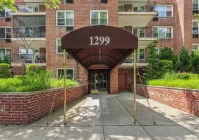 1299 Palmer Avenue, Mamaroneck, NY, 1 Bedroom Bedrooms, 3 Rooms Rooms,1 BathroomBathrooms,Residential,For Rent,Palmer,0,940178 1299 Palmer Avenue, Mamaroneck, NY, 1 Bedroom Bedrooms, 3 Rooms Rooms,1 BathroomBathrooms,Residential,For Rent,Palmer,0,940178
