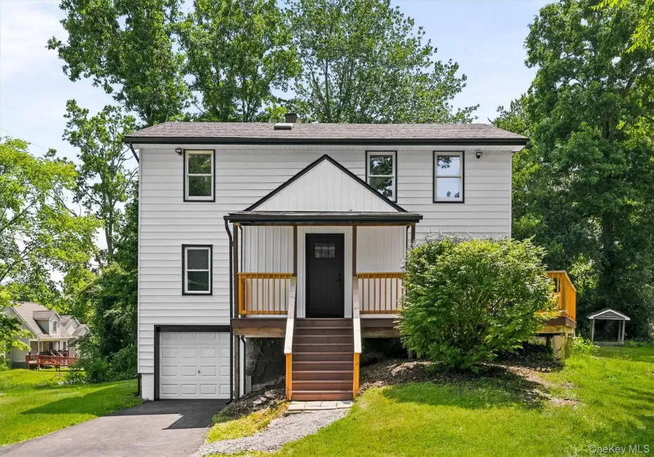 8 Green Road, New Windsor, NY, 5 Bedrooms Bedrooms, 12 Rooms Rooms,2 BathroomsBathrooms,Residential,For Rent,Green,0,1019581 8 Green Road, New Windsor, NY, 5 Bedrooms Bedrooms, 12 Rooms Rooms,2 BathroomsBathrooms,Residential,For Rent,Green,0,1019581