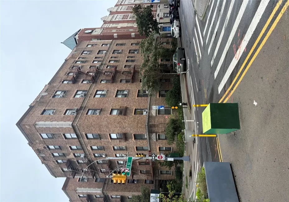 82-06 34 Ave, New York, NY, 1 Bedroom Bedrooms, 3 Rooms Rooms,1 BathroomBathrooms,Residential,For Rent,34 Ave,0,1023099 82-06 34 Ave, New York, NY, 1 Bedroom Bedrooms, 3 Rooms Rooms,1 BathroomBathrooms,Residential,For Rent,34 Ave,0,1023099