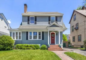 1072 Hunter Avenue, Pelham, NY, 4 Bedrooms Bedrooms, 8 Rooms Rooms,1 BathroomBathrooms,Residential,For Rent,Hunter,0,1022723 1072 Hunter Avenue, Pelham, NY, 4 Bedrooms Bedrooms, 8 Rooms Rooms,1 BathroomBathrooms,Residential,For Rent,Hunter,0,1022723