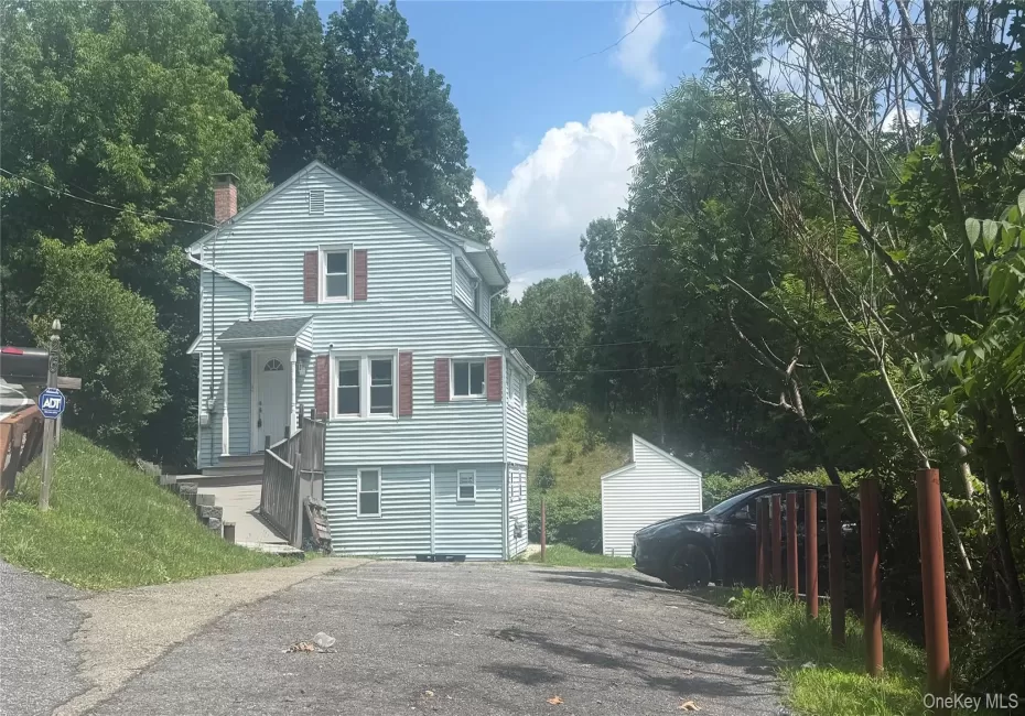26 Lattintown Road, New Windsor, NY, 3 Bedrooms Bedrooms, 8 Rooms Rooms,2 BathroomsBathrooms,Residential Lease,For Rent,Lattintown,0,1024250 26 Lattintown Road, New Windsor, NY, 3 Bedrooms Bedrooms, 8 Rooms Rooms,2 BathroomsBathrooms,Residential Lease,For Rent,Lattintown,0,1024250