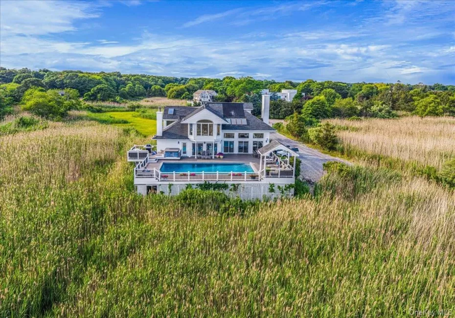 13 Bay Meadow, Southampton, NY, 4 Bedrooms Bedrooms, 16 Rooms Rooms,4 BathroomsBathrooms,Residential Lease,For Rent,Bay Meadow,0,1021777 13 Bay Meadow, Southampton, NY, 4 Bedrooms Bedrooms, 16 Rooms Rooms,4 BathroomsBathrooms,Residential Lease,For Rent,Bay Meadow,0,1021777